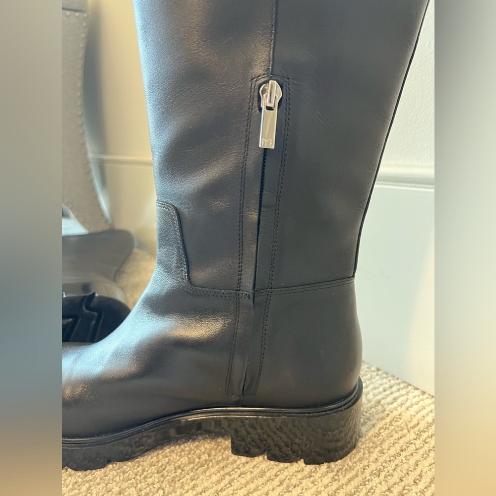 Marc Fisher boots. 8 1/2 medium. - Picture 10 of 10